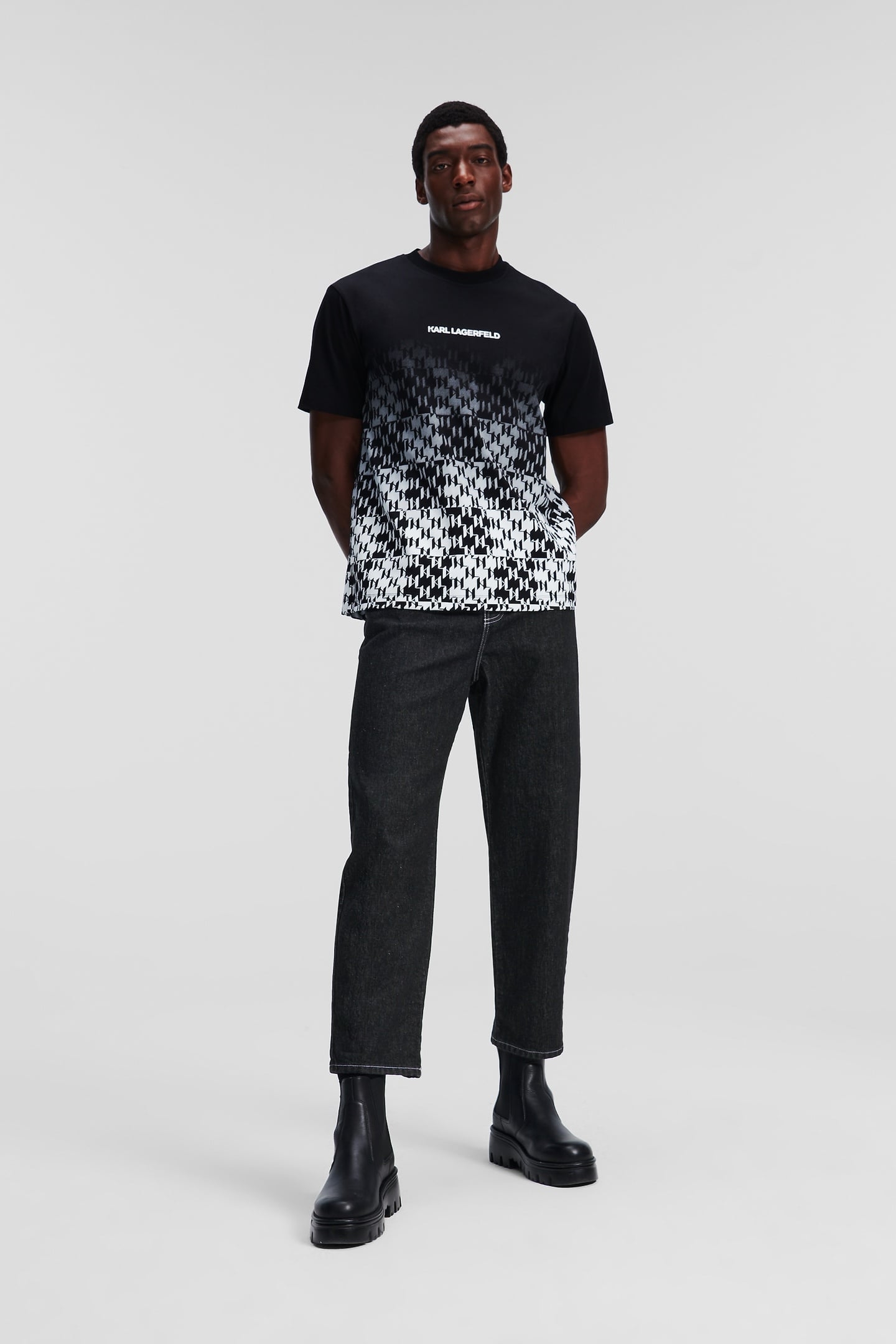 BLACK DENIM TAPERED DENIM PANTS 2