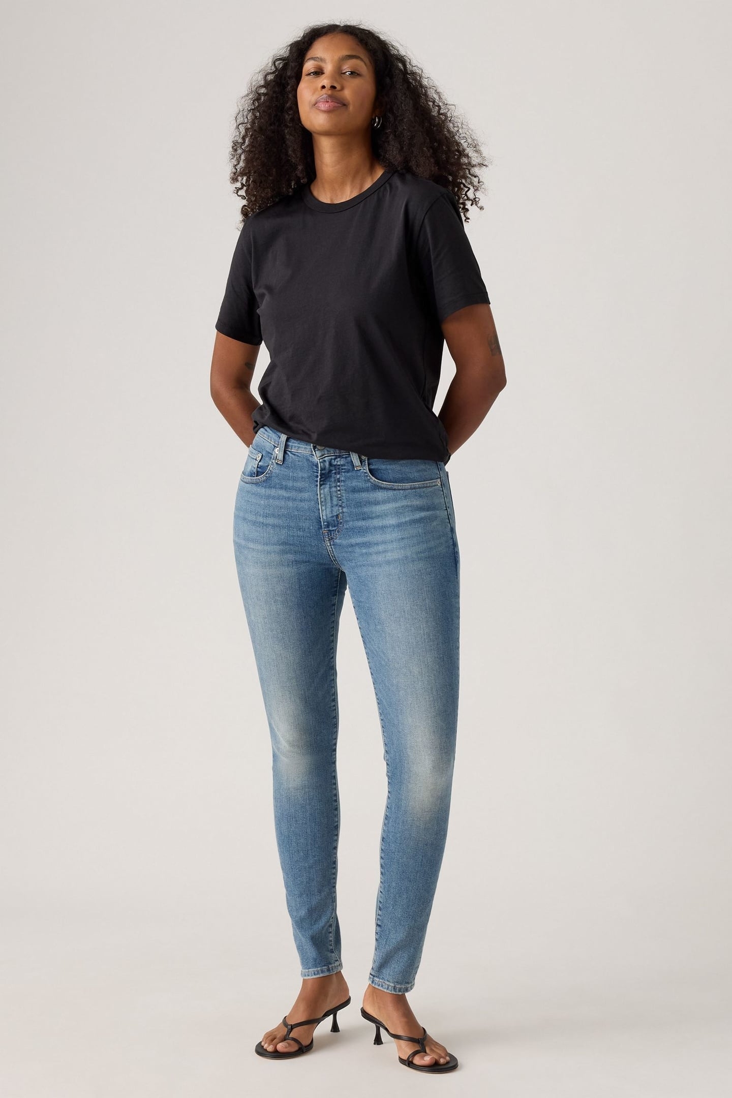 721 HIGH RISE SKINNY FAR UP 3