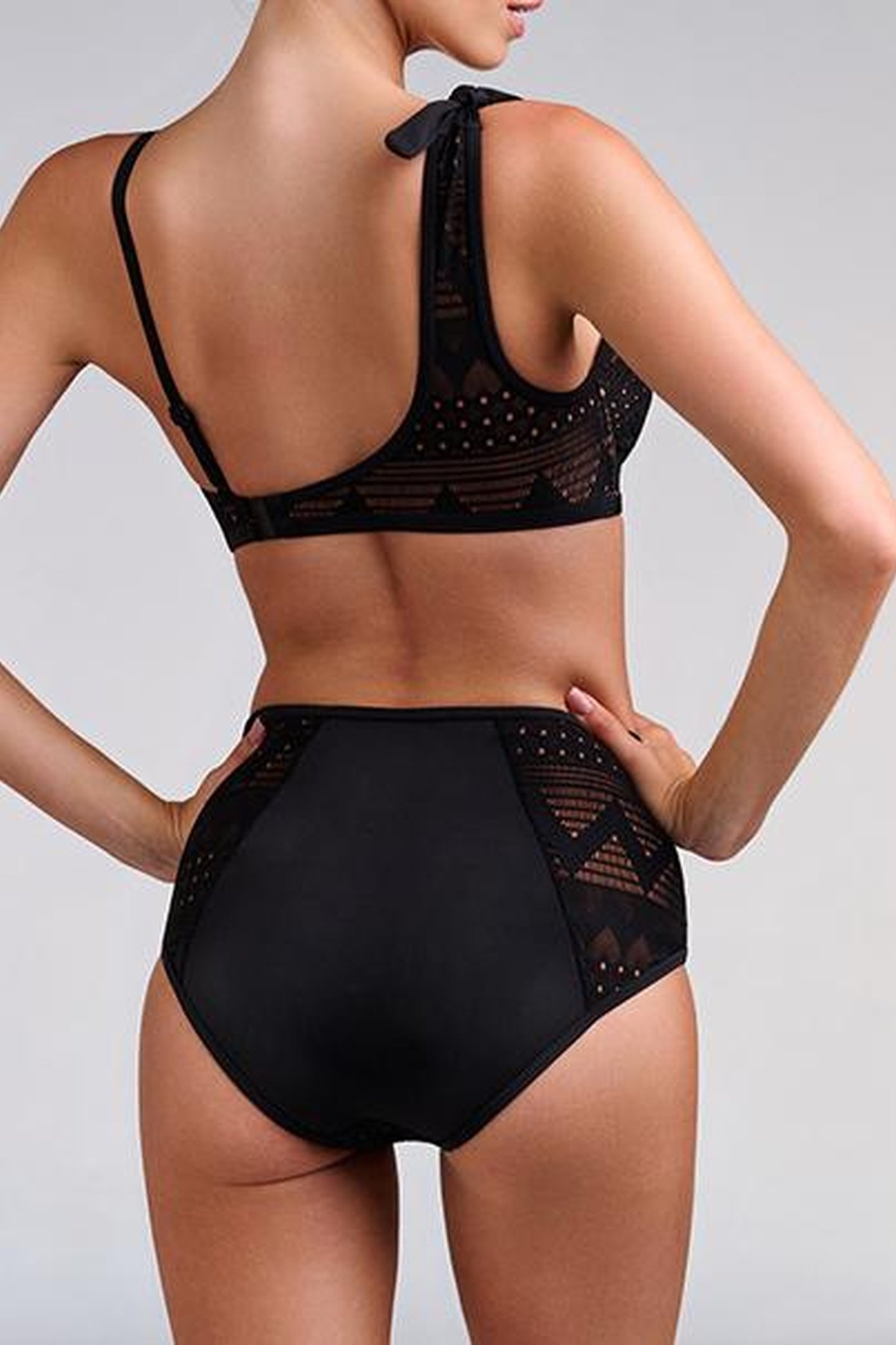 DOLCE VITA BLACK AND SAND BRIEFS 3