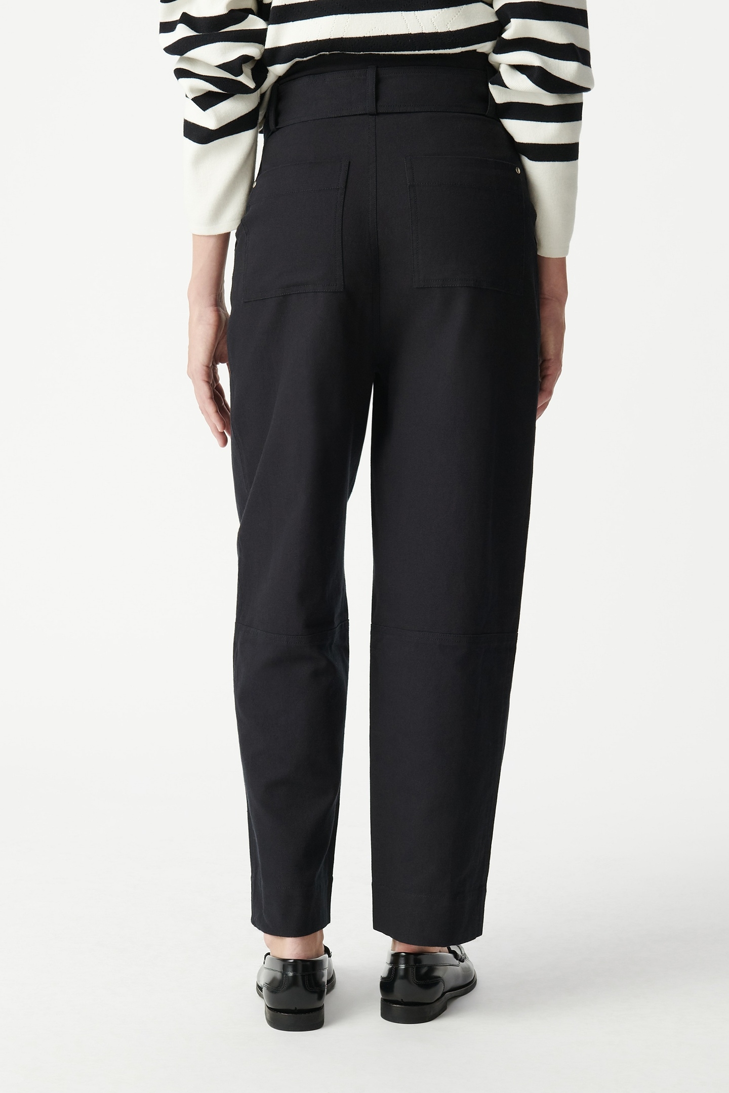 WIDE BLACK PAPERBAG JEANS WITH EVE STUD DECORATION 3