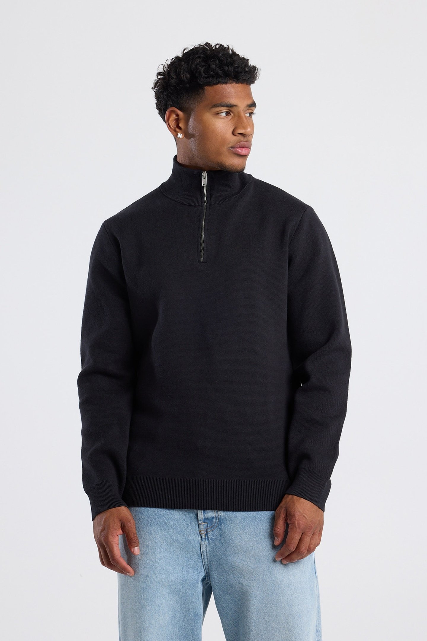 KONRAD HALFZIP BLACK 1