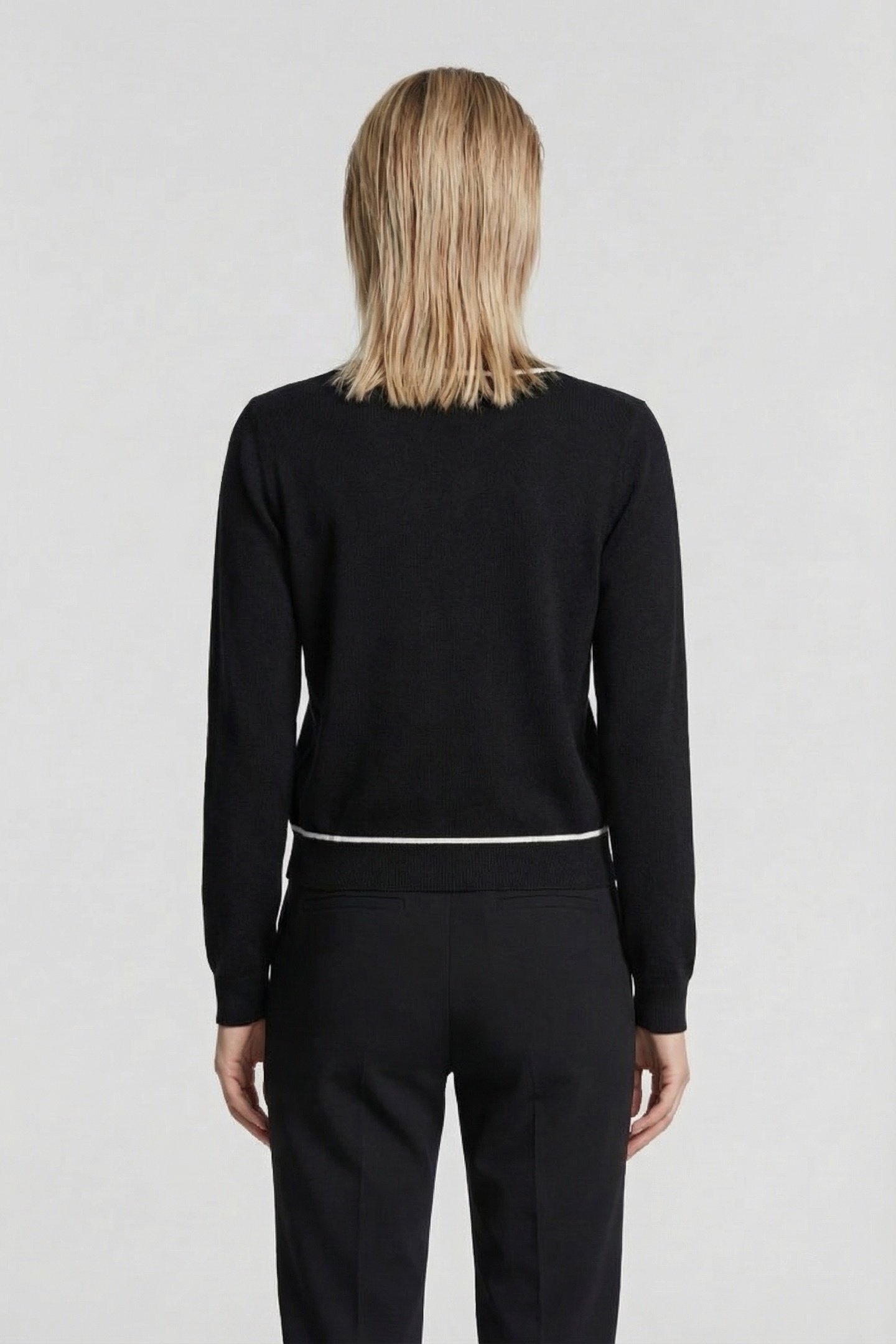 BLACK CONTRAST PIPING V-NECK SWEATER 2