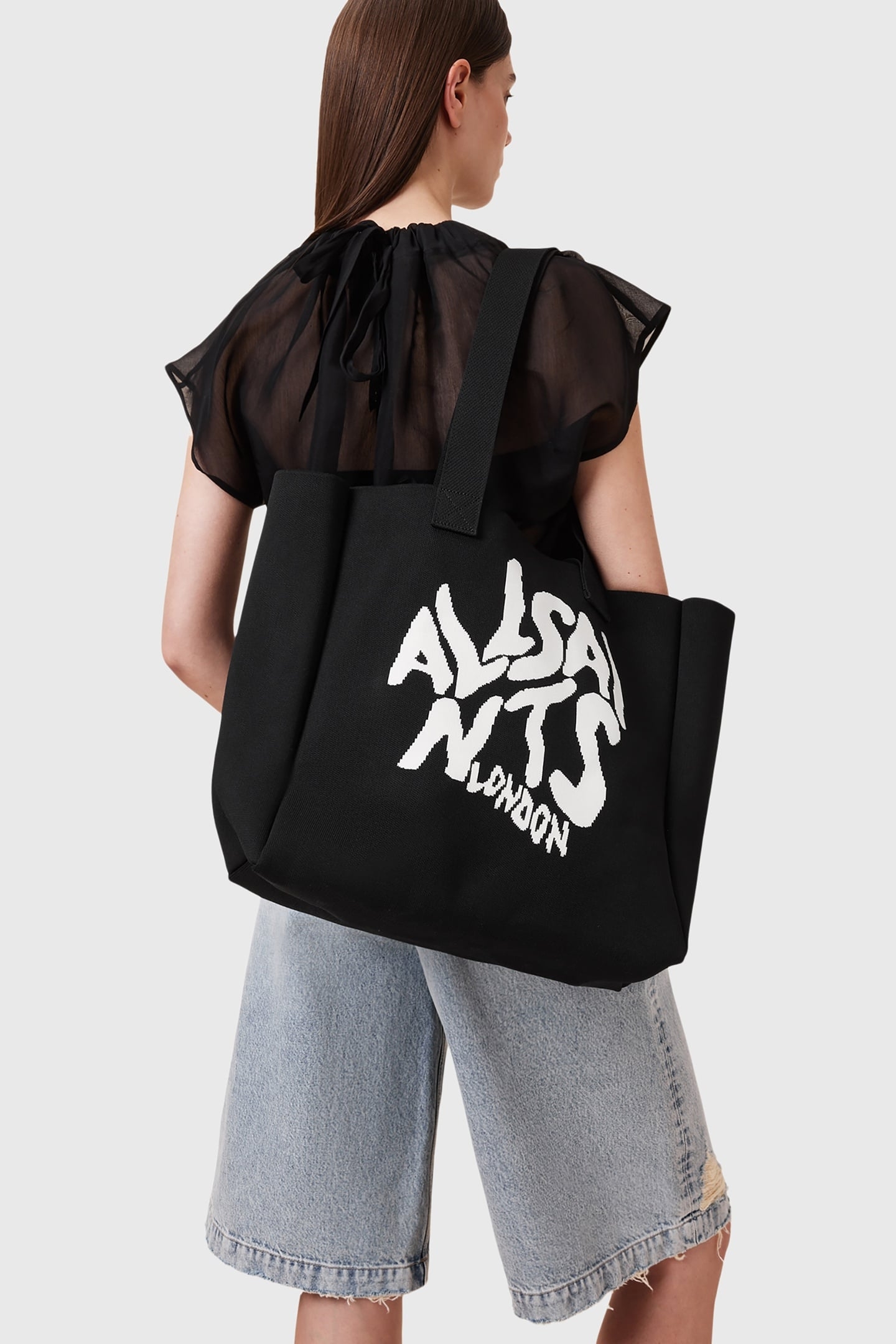 IZZY ORLANDO EW TOTE BLACK 3