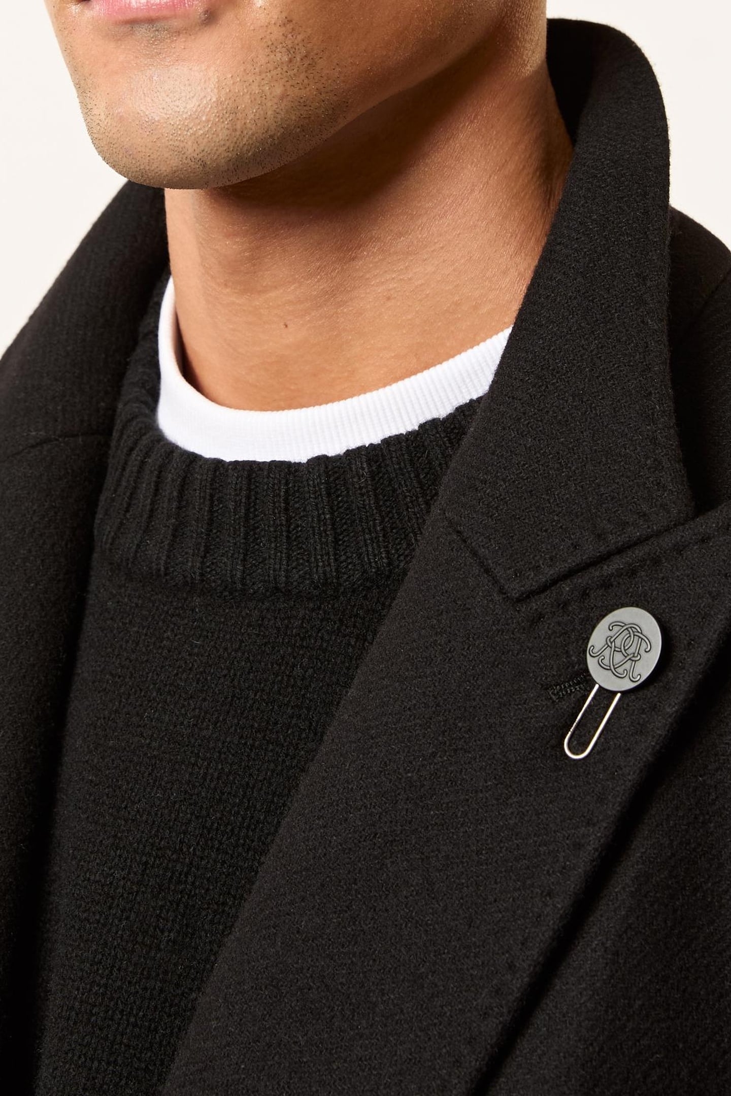 EMBROIDERED LOGO CAP BLACK 5