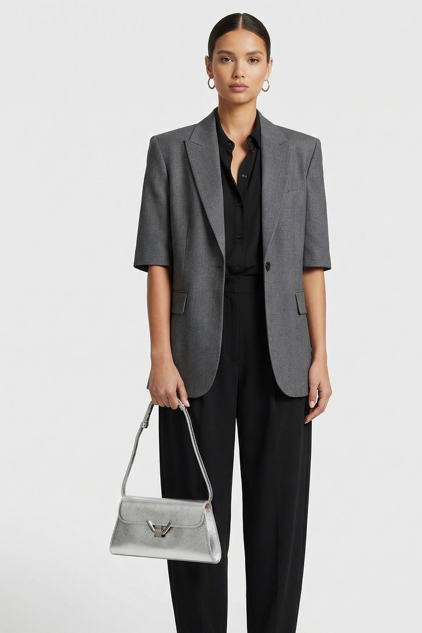 RECTANGLE SHOULDER BAG IN SILVER 1