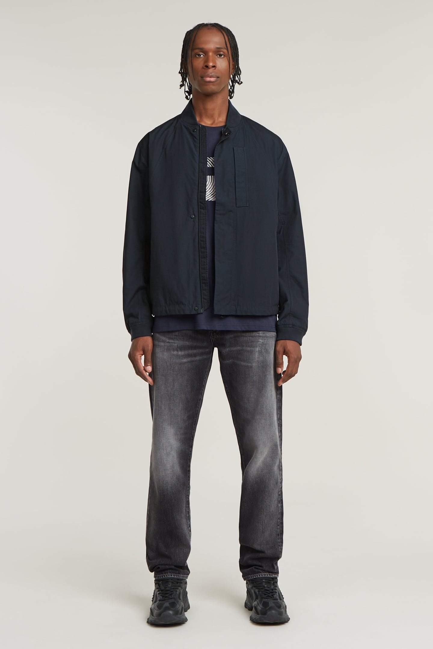 LIGHTWEIGHT BOMBER SALUTE 1