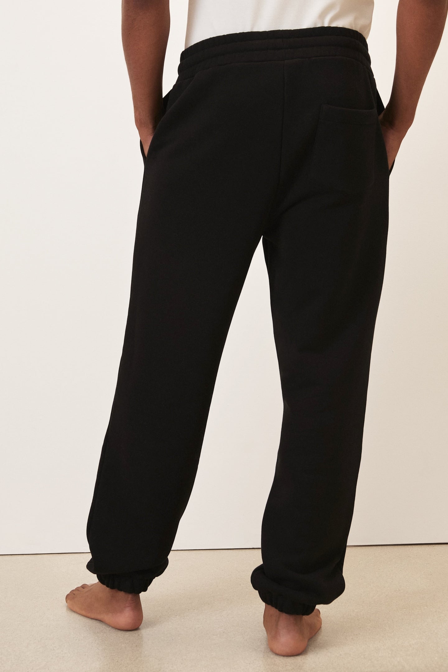 HEAVYWEIGHT EMBROIDERED JOGGER WASHED BLACK 1