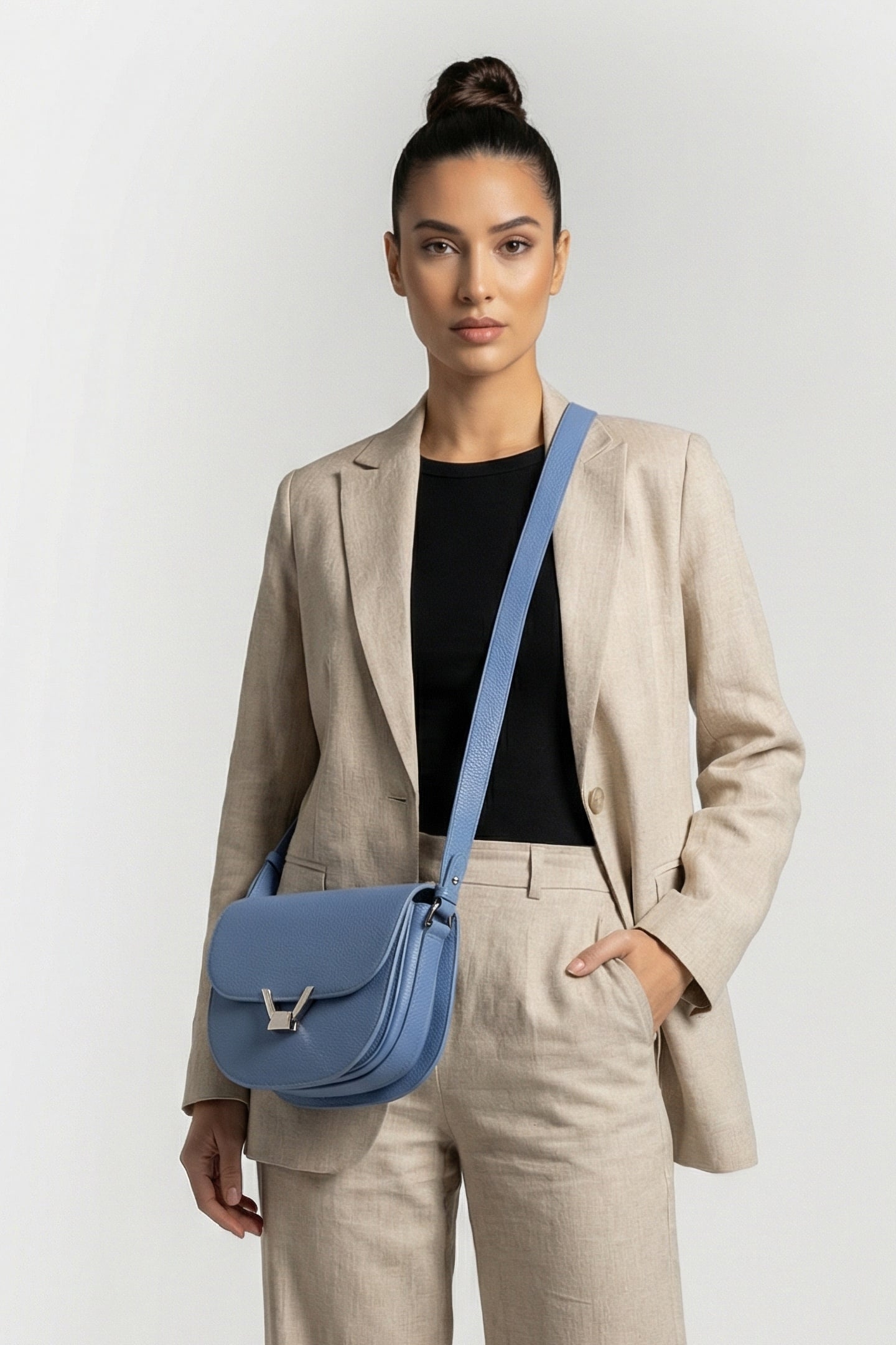 CROSS BODY BAG IN BLUE 1