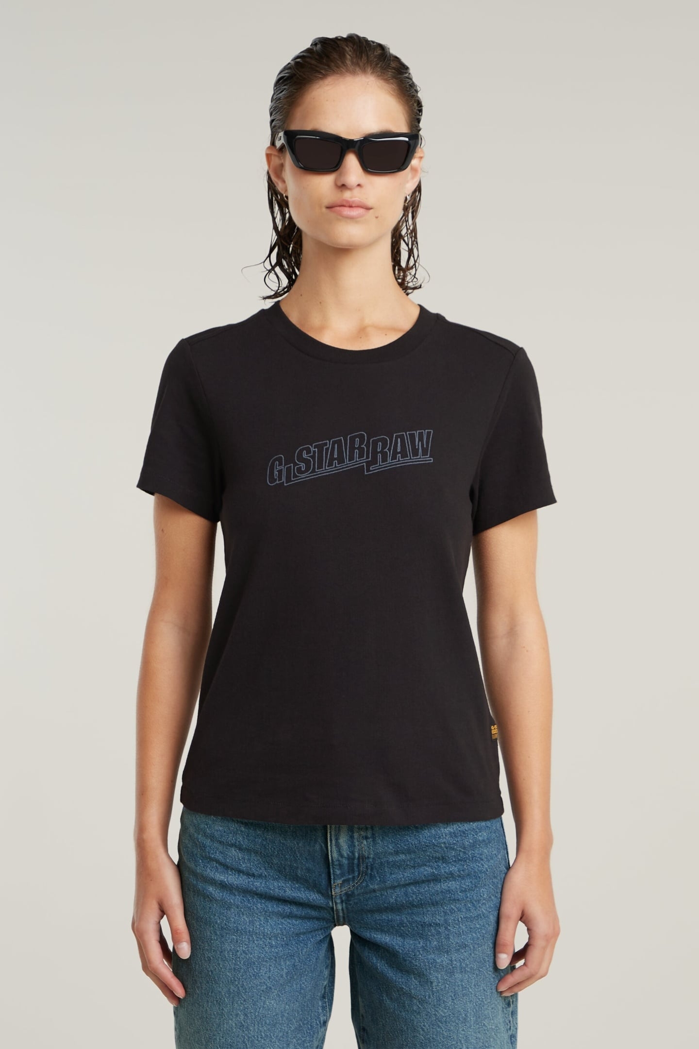 EMBRO LOGO R T DK BLACK 2