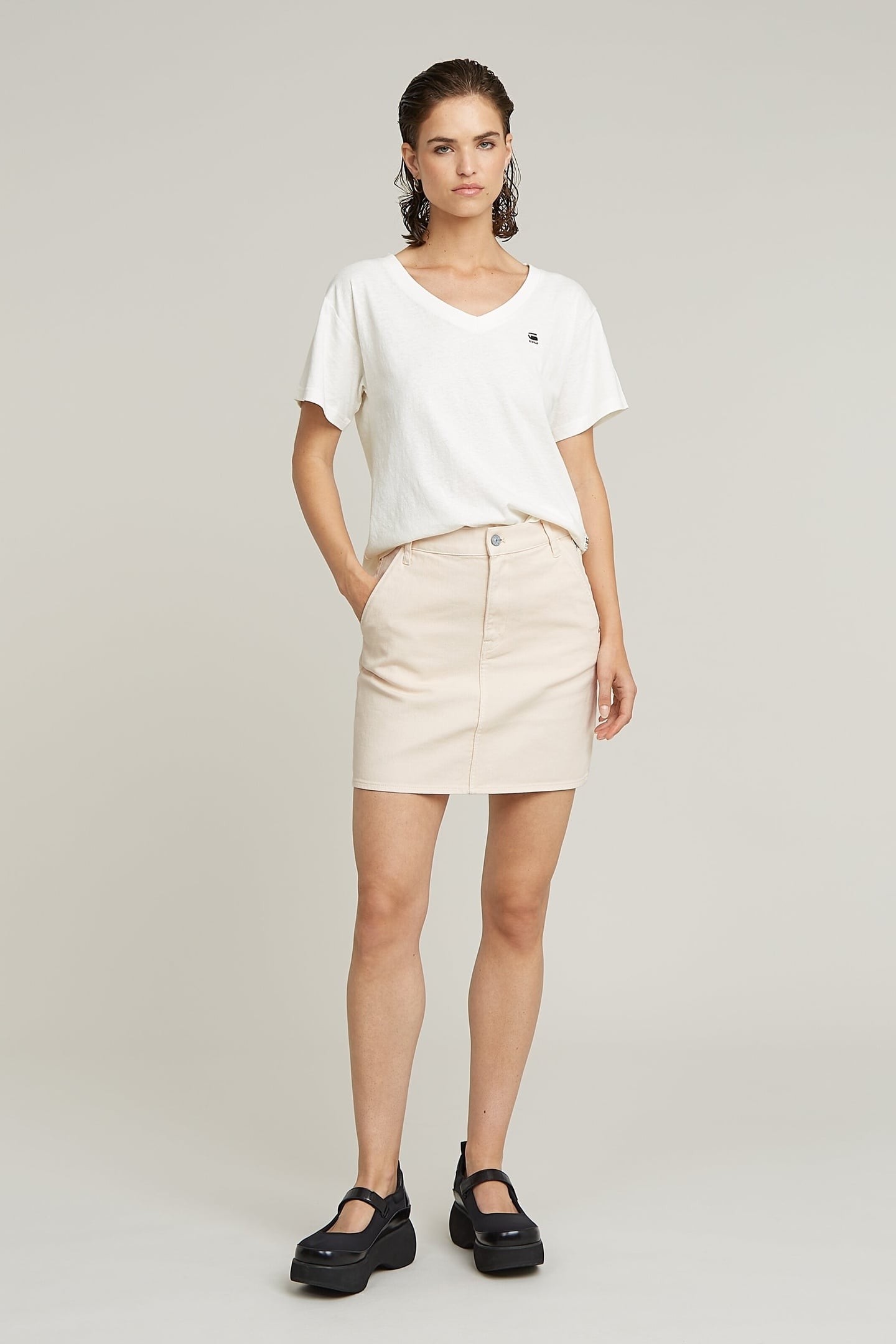 OPEN V RELAXED T LT CHALK 1