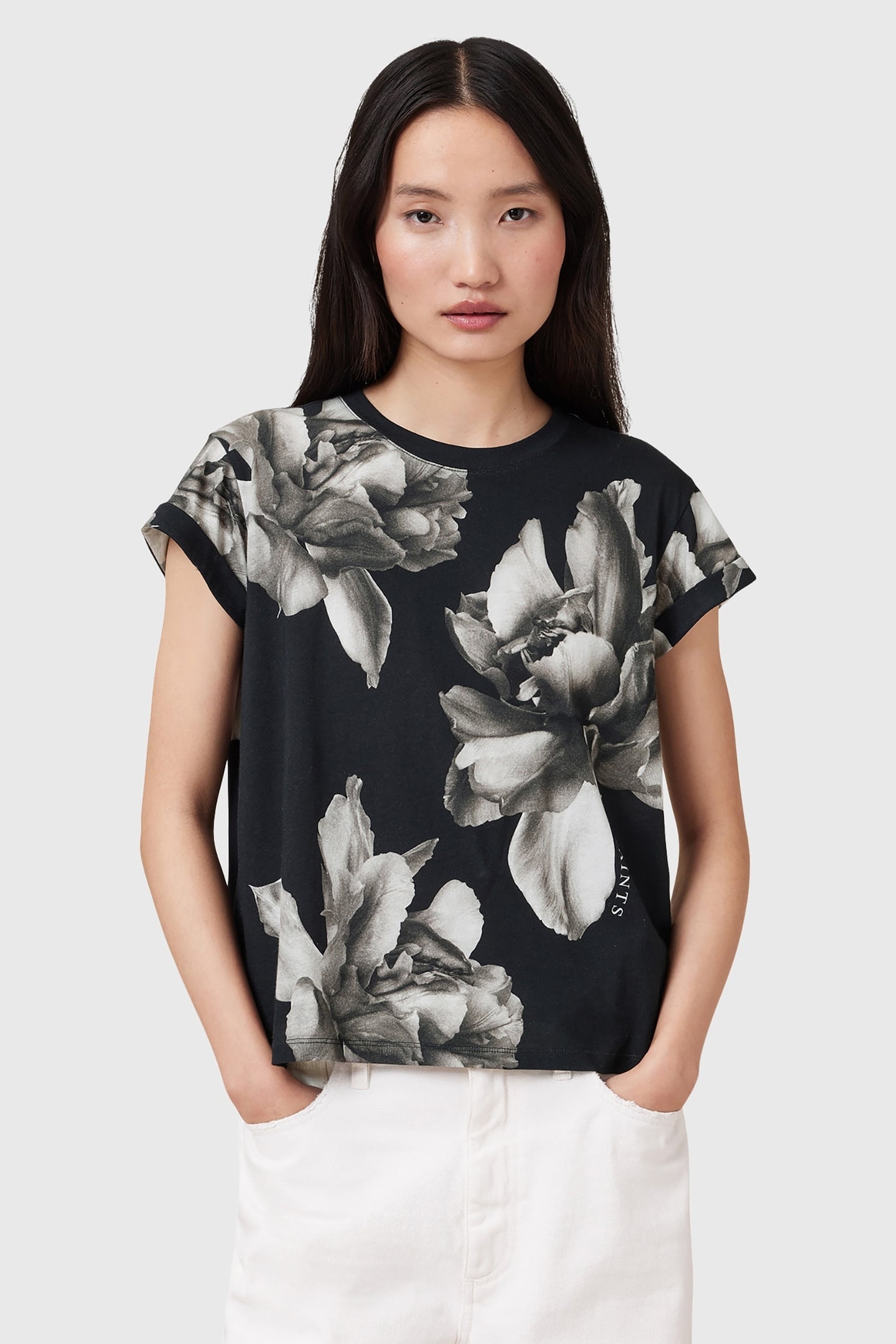 ANNA TEE IONE BLACK 1