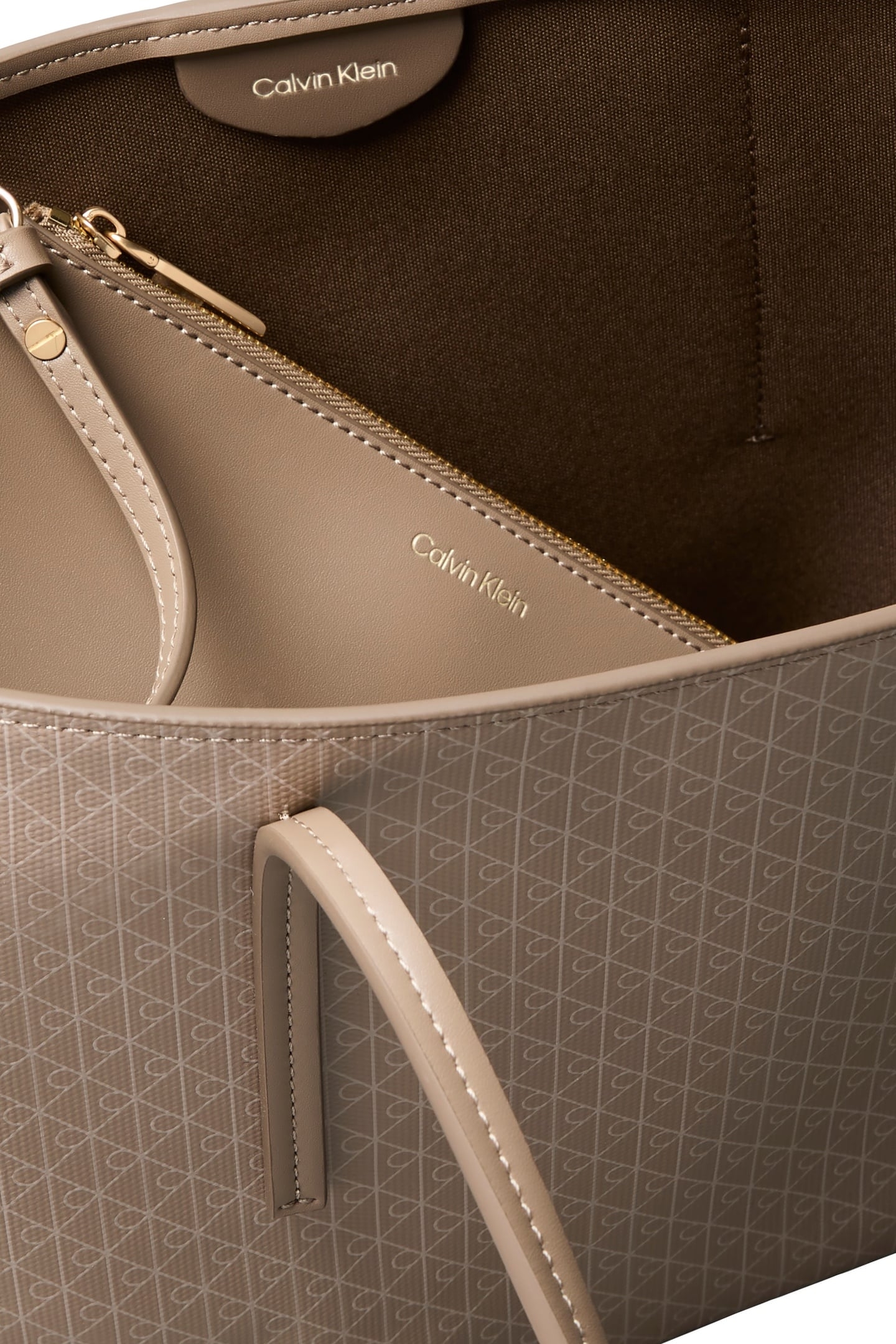 EMBLEM AOP SMALL TOTE BAG DESERT TAUPE 5