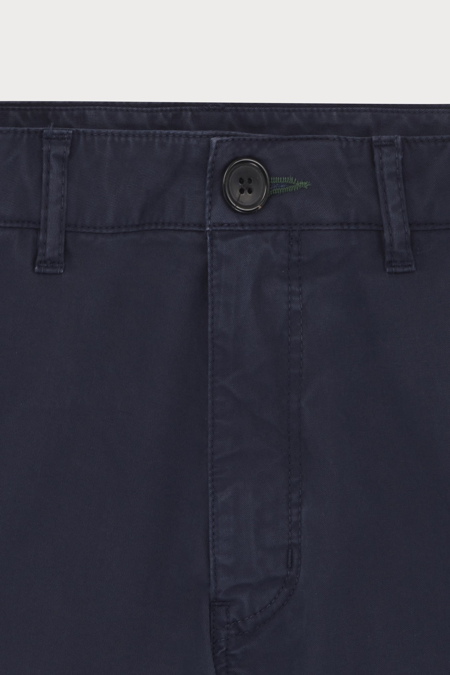 SHORT VERY DARK NAVY 3