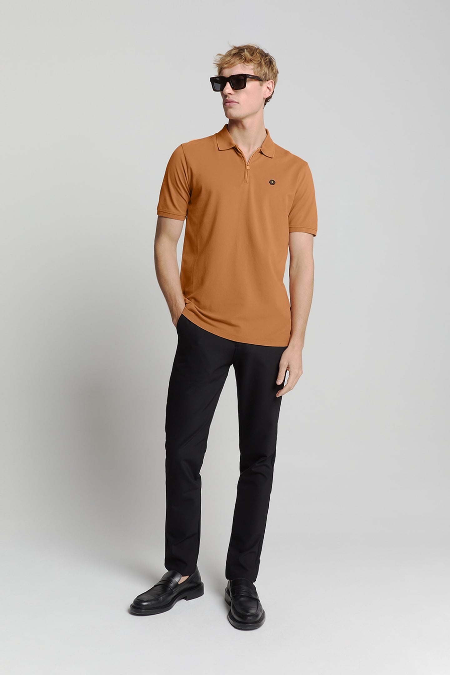 POLO ZIP PIQUE GARMENT DYED CARAMEL 2