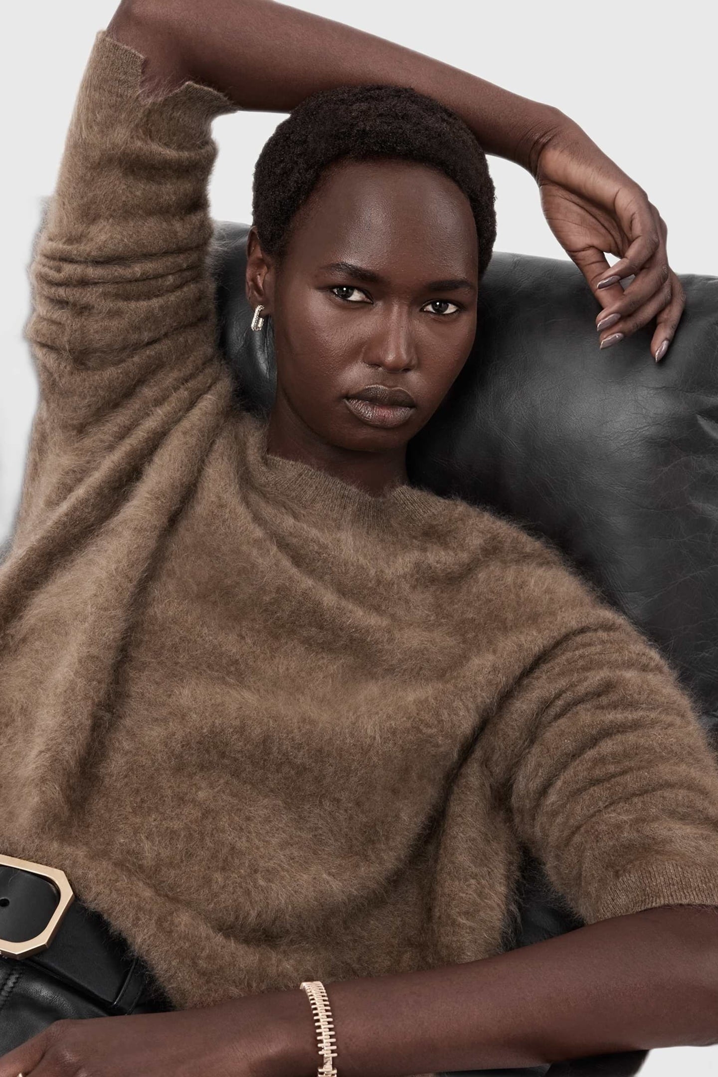 REBEL CREW NECK WALNUT BROWN 6