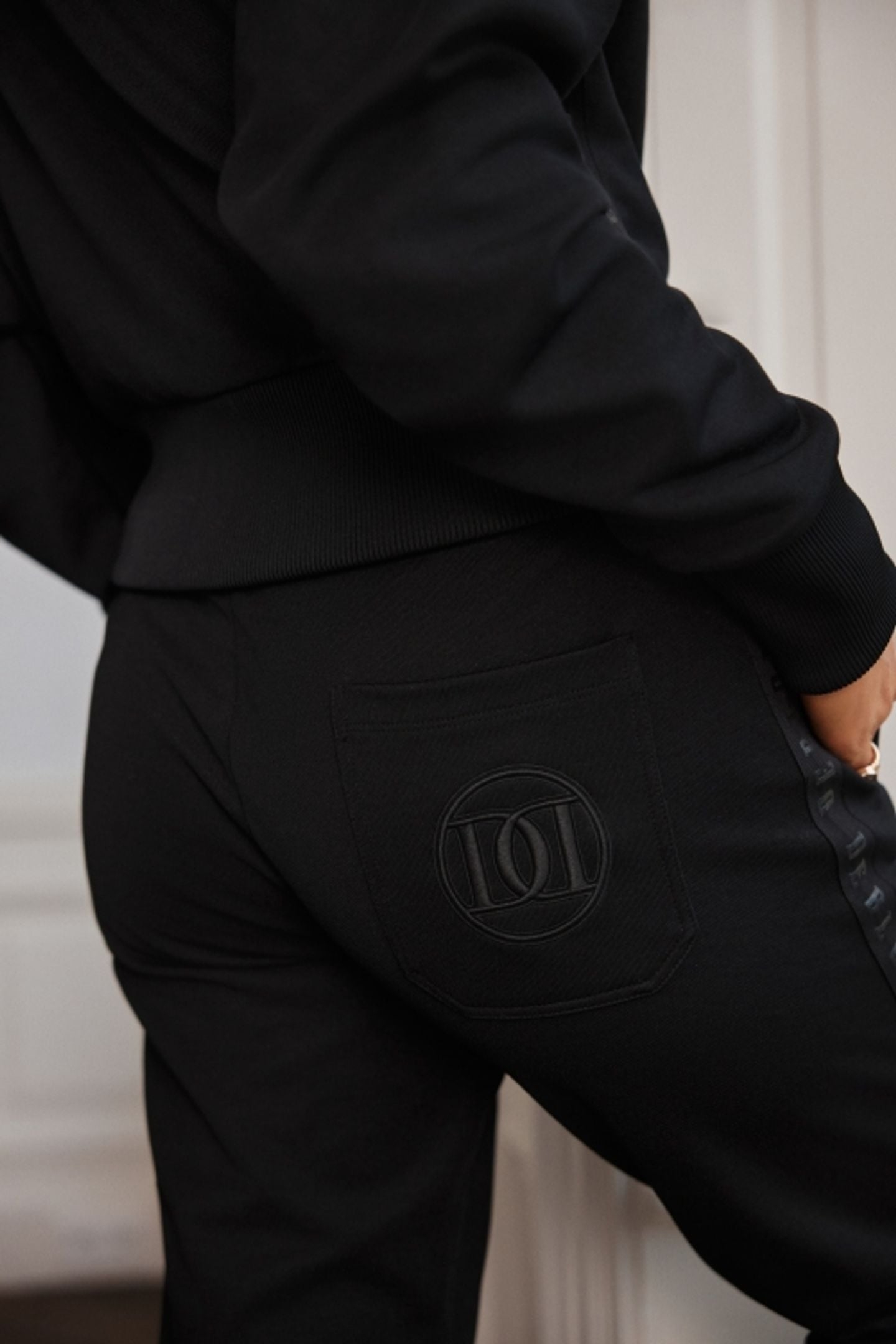 AYLIN TRACKPANT BLACK 3