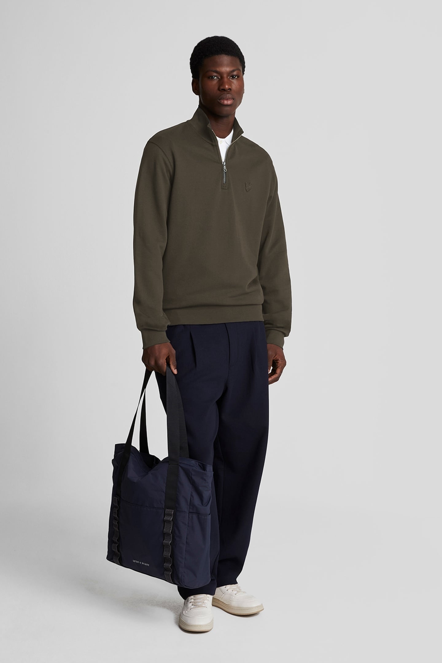 TONAL EAGLE QUARTER ZIP SWEAT FORM GREEN 1