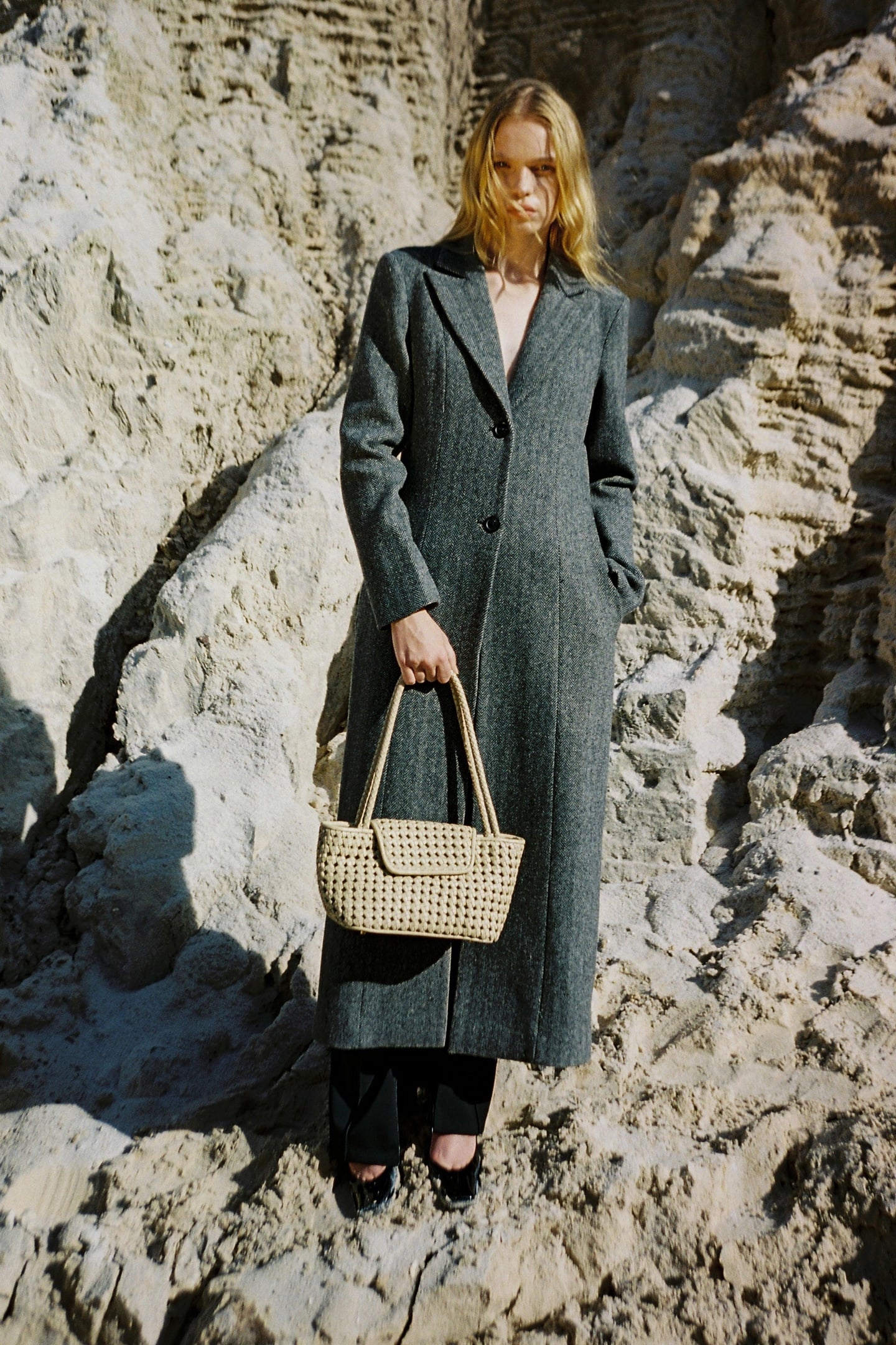 COURRIER TOTE WOVEN LEATHER BUTTER 5