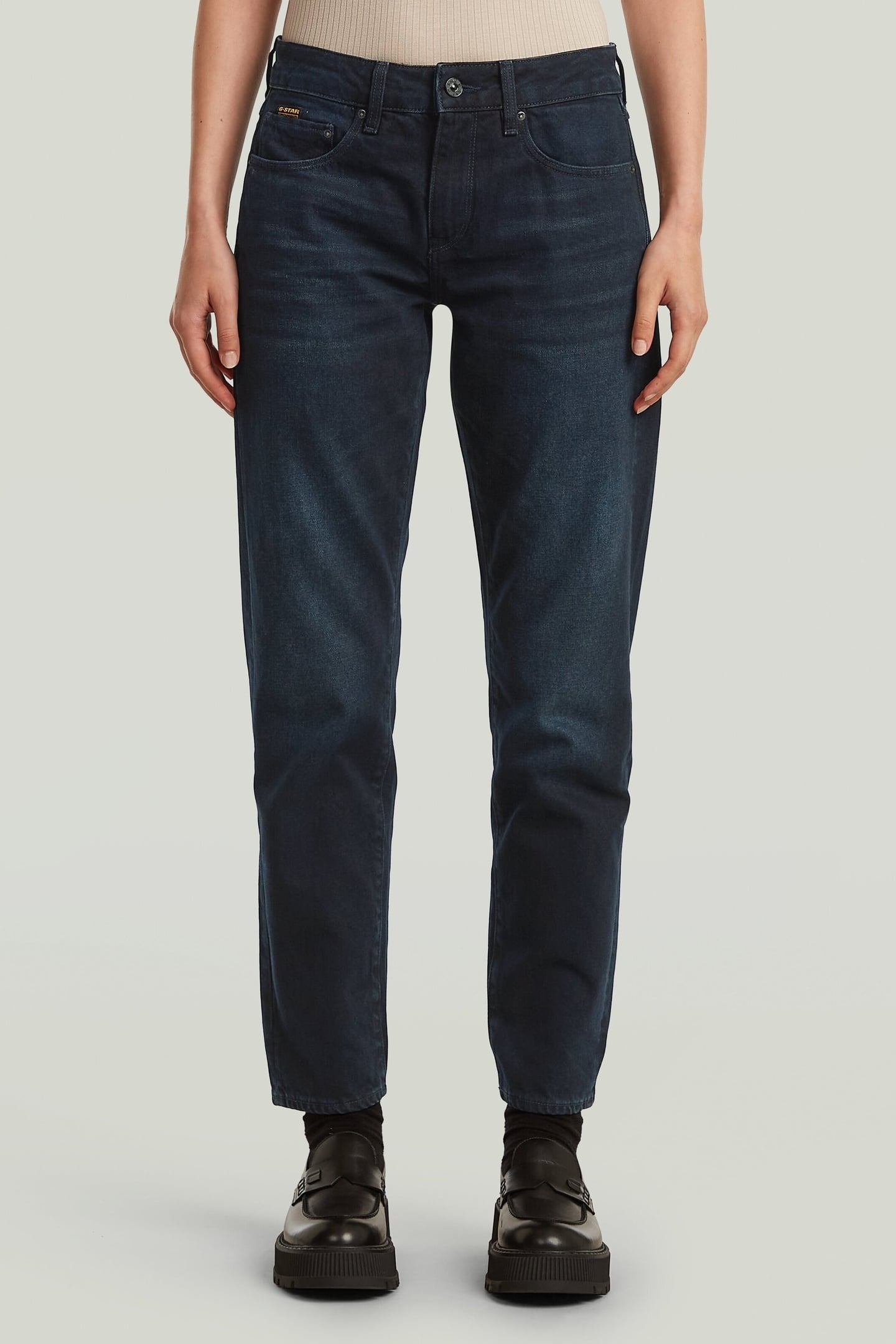 KATE BOYFRIEND JEANS WORN IN BLUE STORM 2