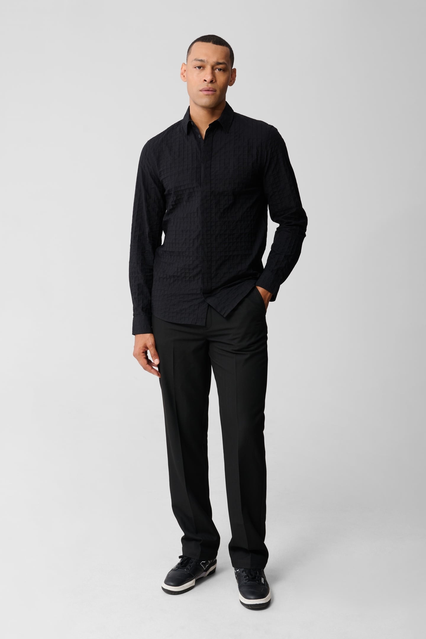 MA-SBWOVEN CUBE SHIRT BLACK 1