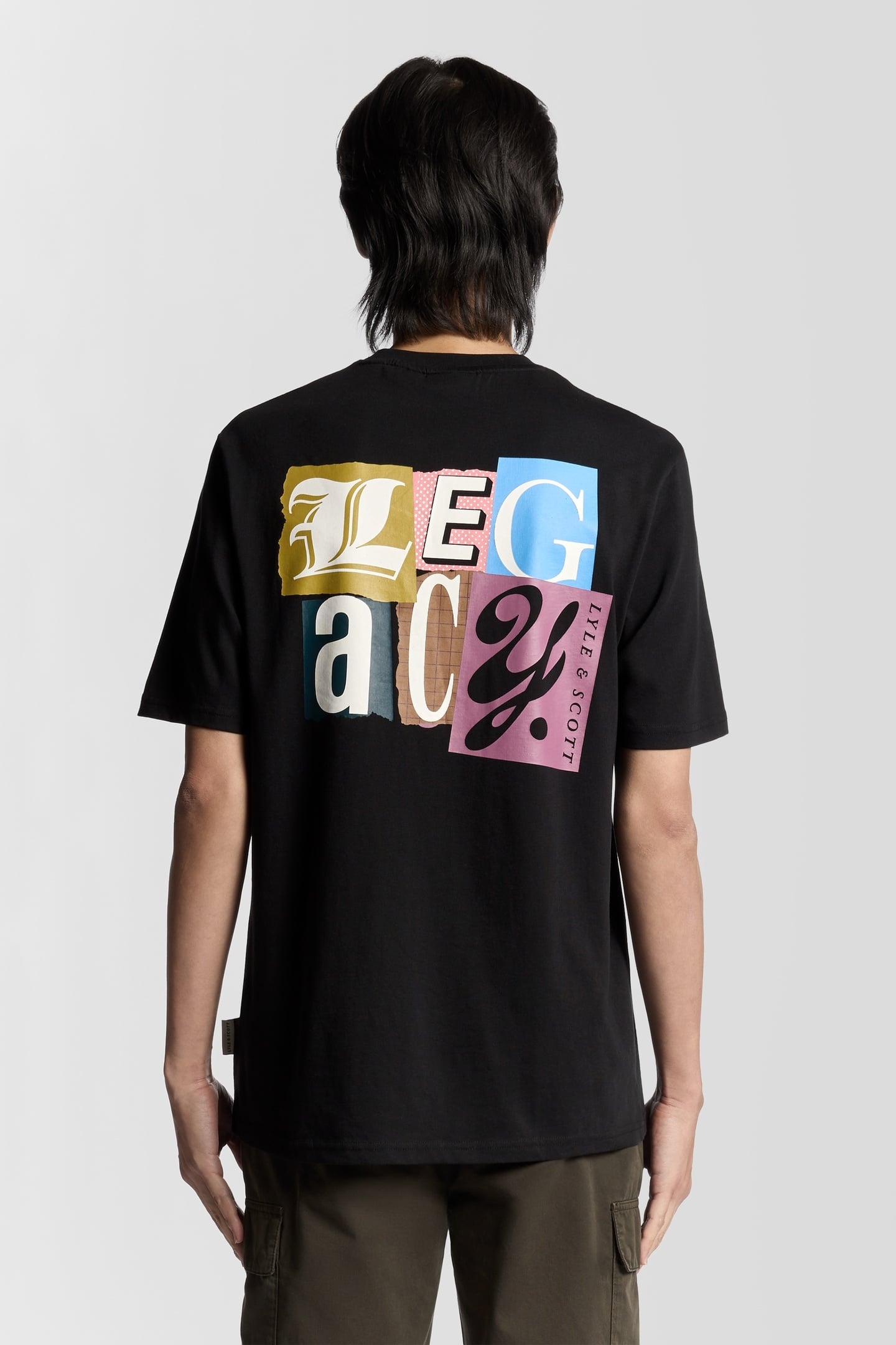 PAPER LETTERS GRAPHIC T-SHIRT JET BLACK 3