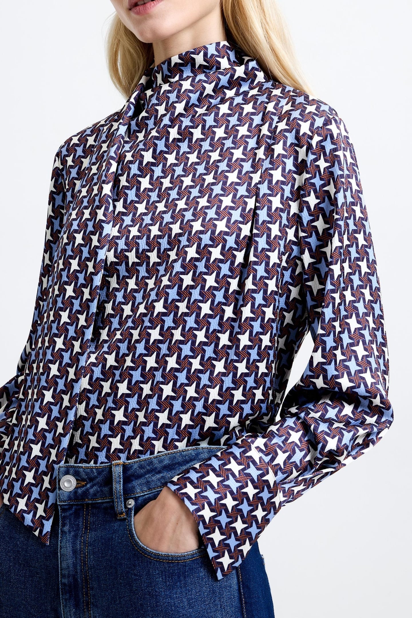 GLORIA DOLLY LS SCARF BLOUSE BLUEBERRY MULTI 4