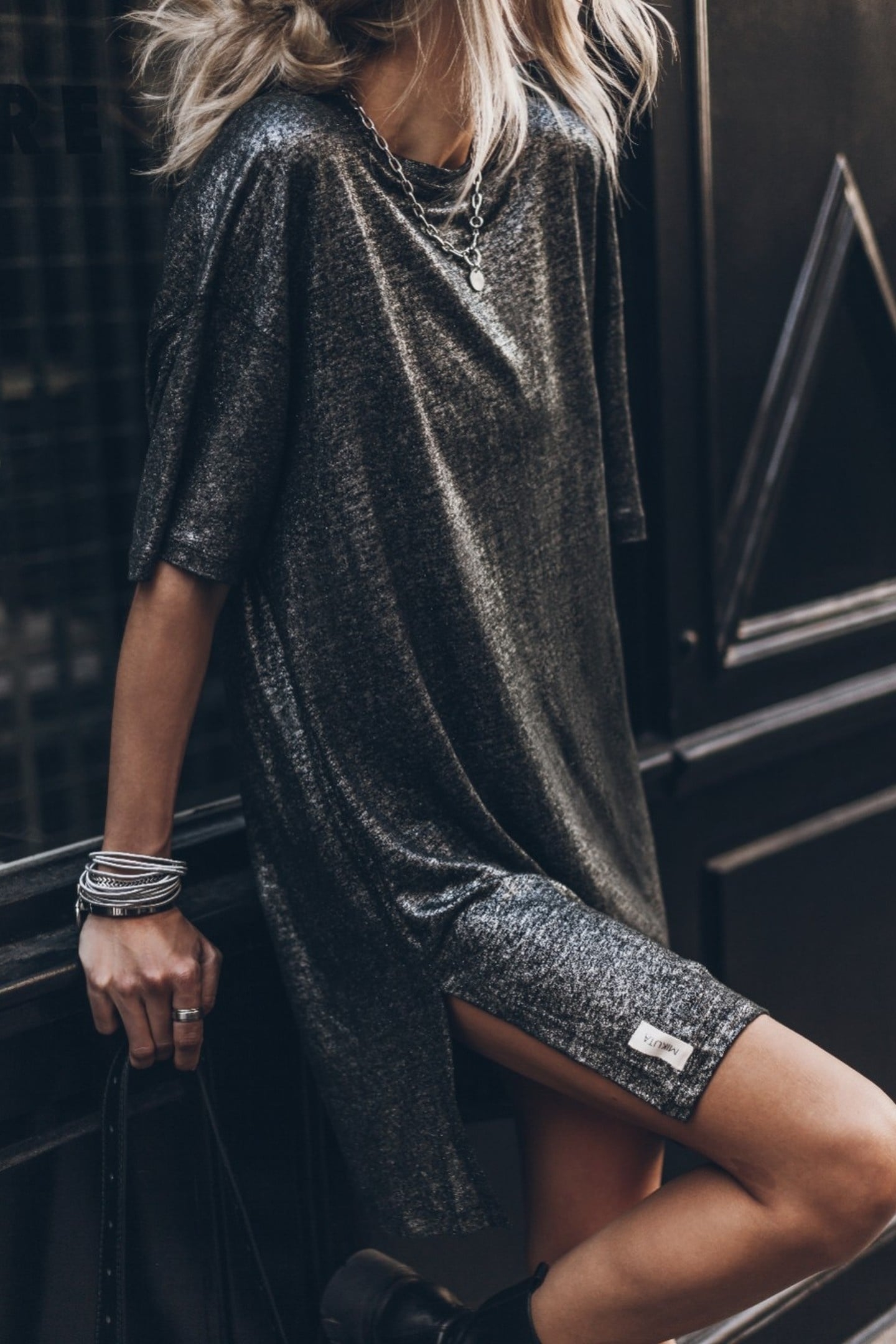 THE DARK SPARKLY LINEN DRESS SILVER 2