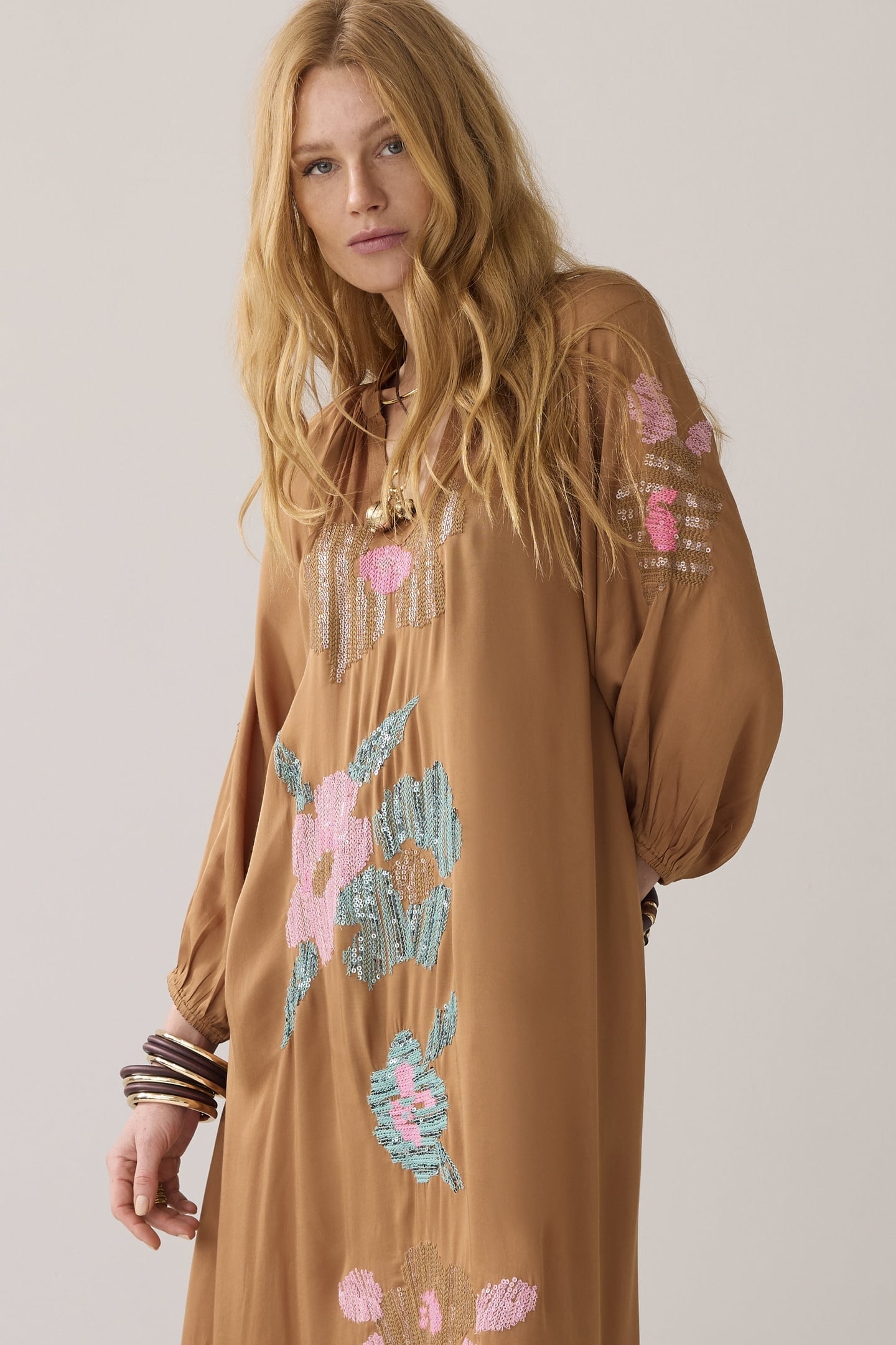 DRESS SOLID SATIN EMBROIDERED PEANUT 2