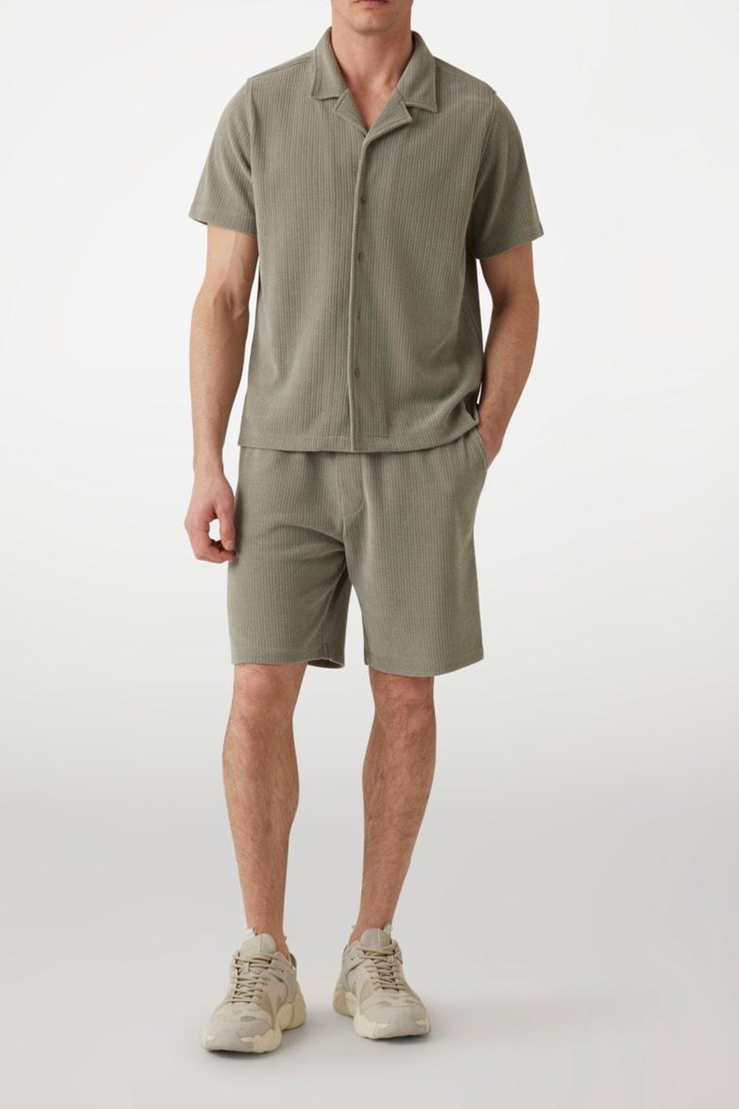 GUESS ECO SS BARON TEXTURED KN SAGE PLANT 6