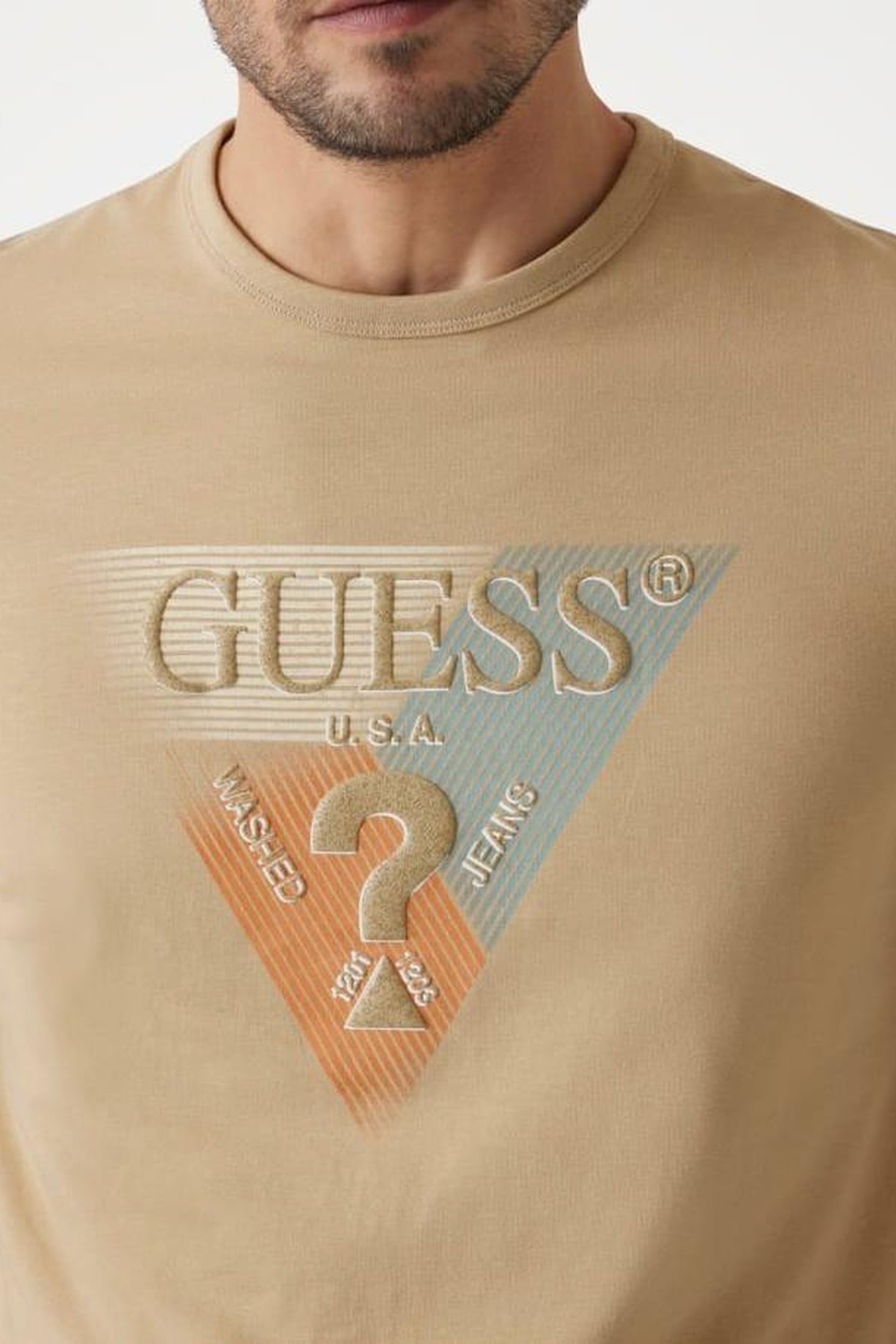 GUESS ECO SS CN GUESS TRIANGLE TRAVERTINE SAND 4