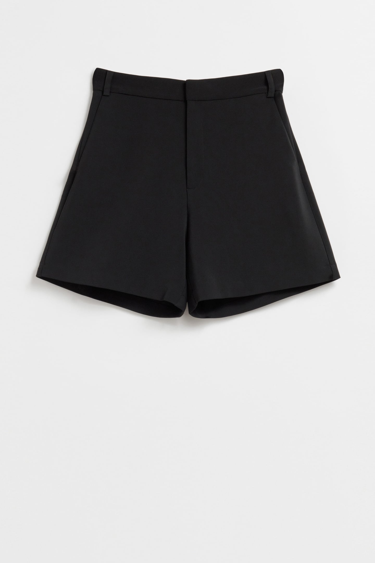 ULRIKA CREPE SHORTS BLACK 3