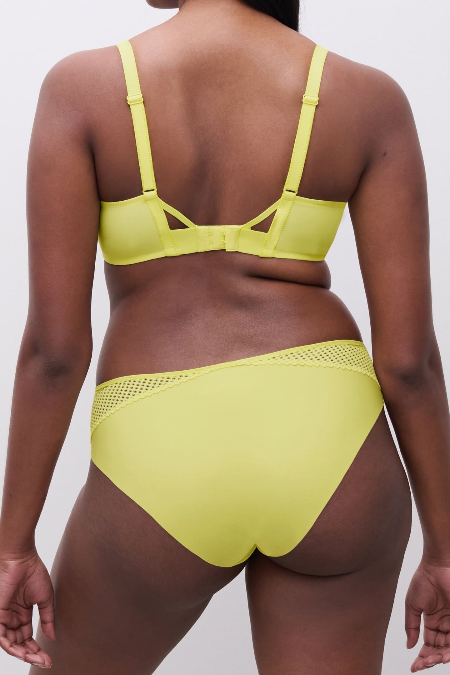 CO BRA UNDERW. COVERING CITRUS 2