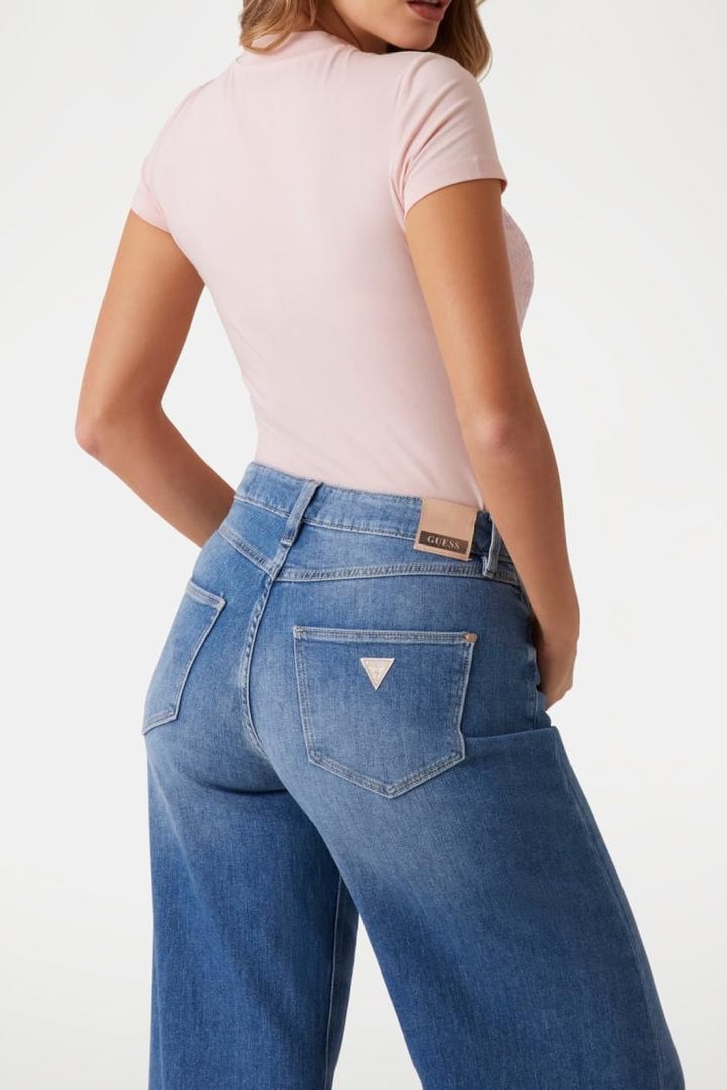 GUESS ECO SS MOCK NECK ALL OVE PINK ROSES 1