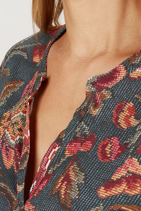 VNECK CLASSIC SHIRT GREEN 5