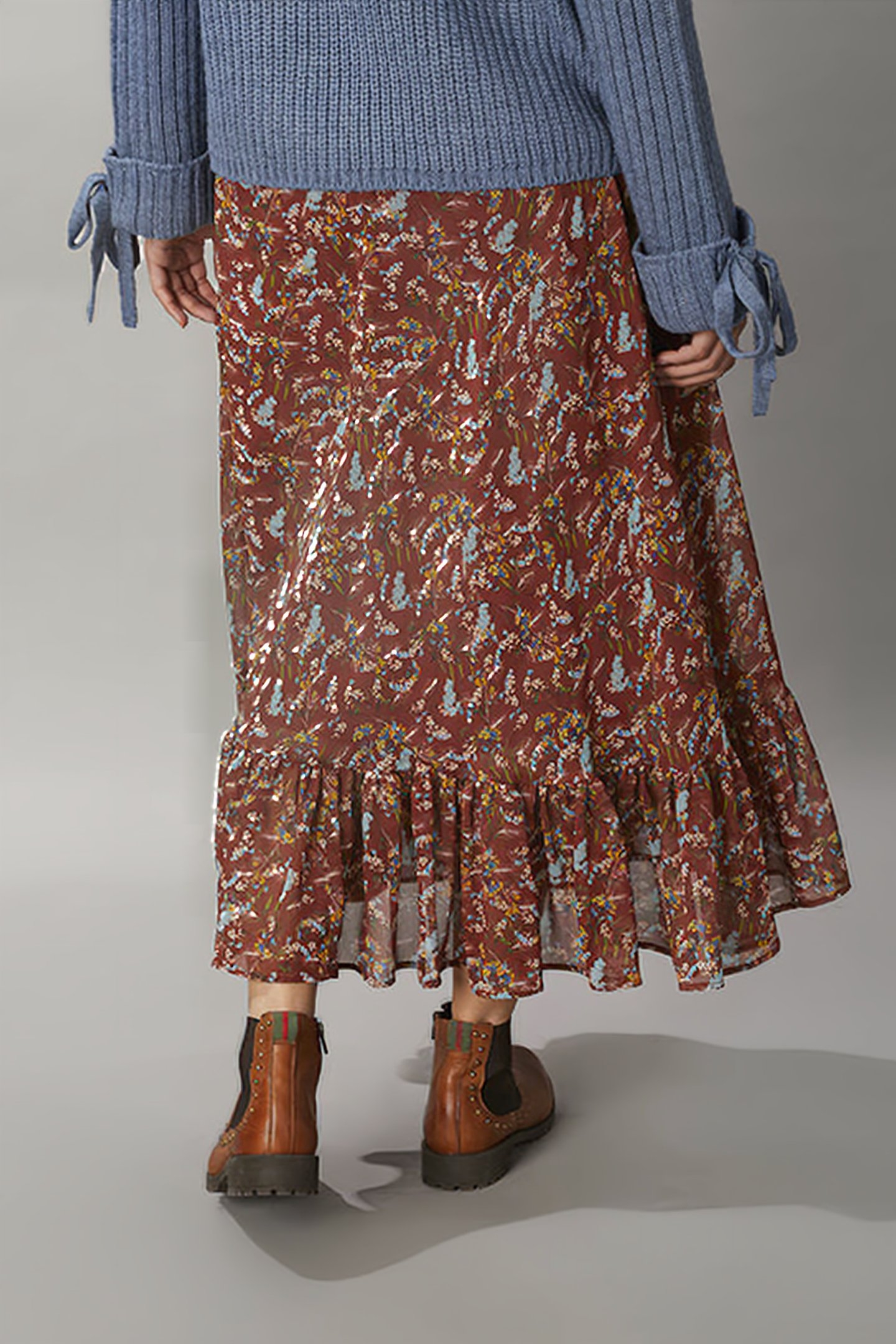 LONG SKIRT WITH VOLANT BROWN 3