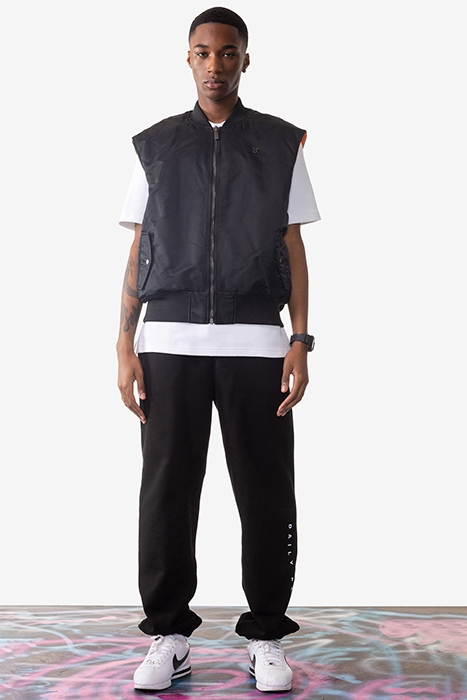 BLACK LEVON VEST 1