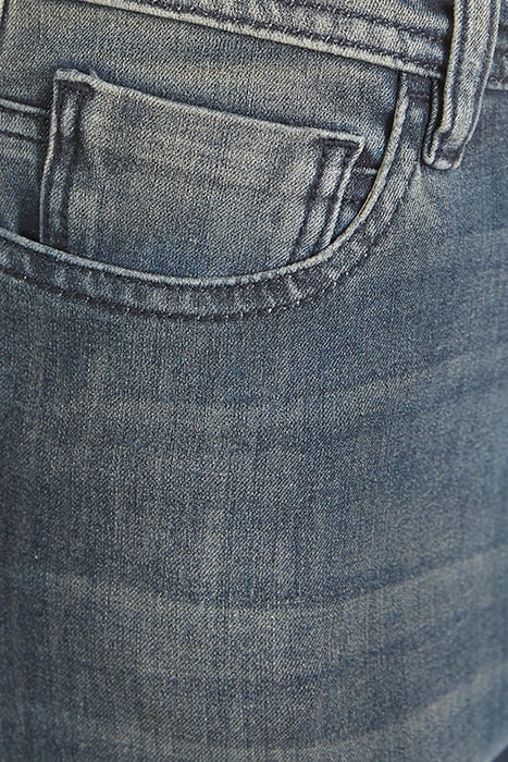 MID HIGH WAIST FITTED LEG DENIM 4