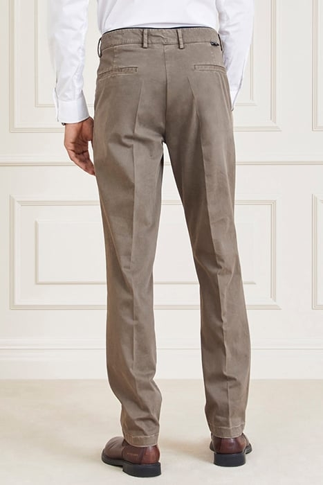 ARMANDO PIPING DETAI GENERAL CHINO BROWN 2