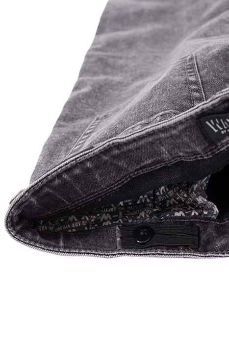 BOYS’ MEDIUM GREY RELAXED JEANS WITH PLACED WORN PATCHES MED 5