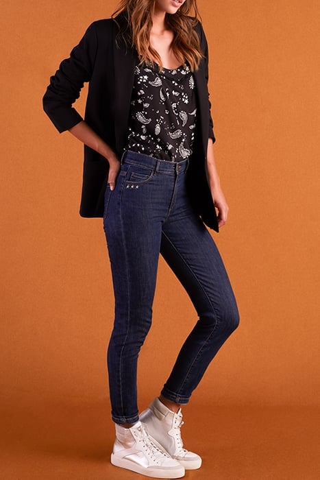 DARK AUTHENTIC BLUE EMBROIDERED STAR SKINNY JEANS 6