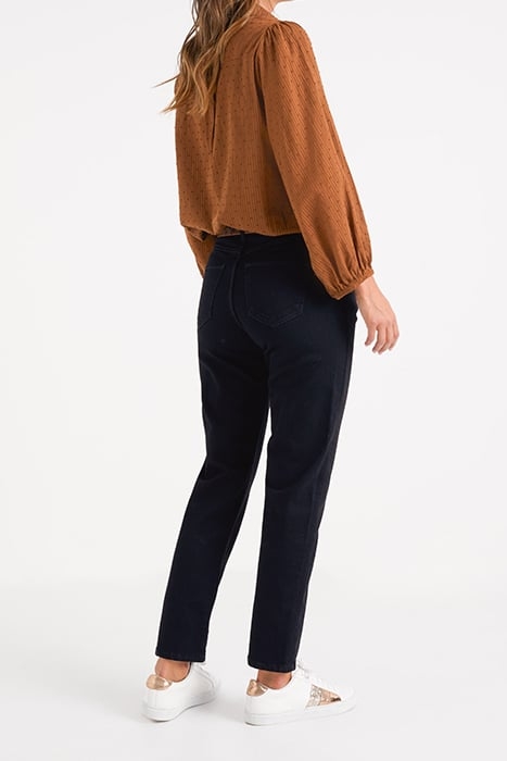 BLACK BOYFIT JEANS WITH EMBROIDERED POCKETS 2