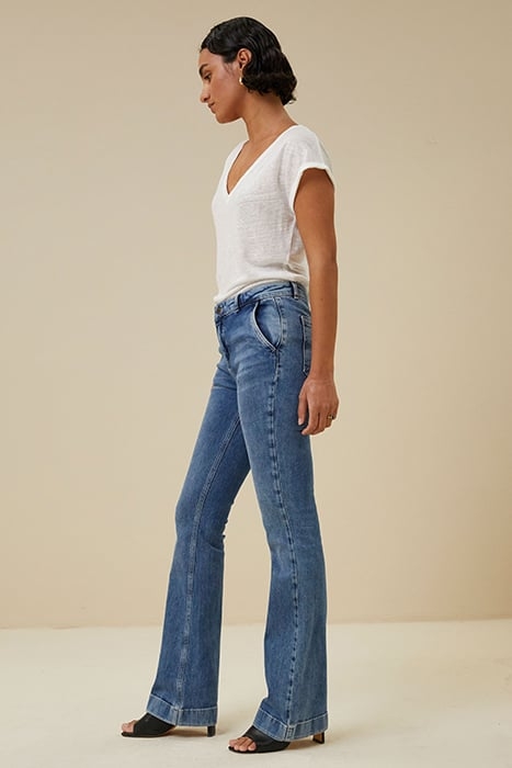 LEILA PANT NRX LIGHT DENIM 4