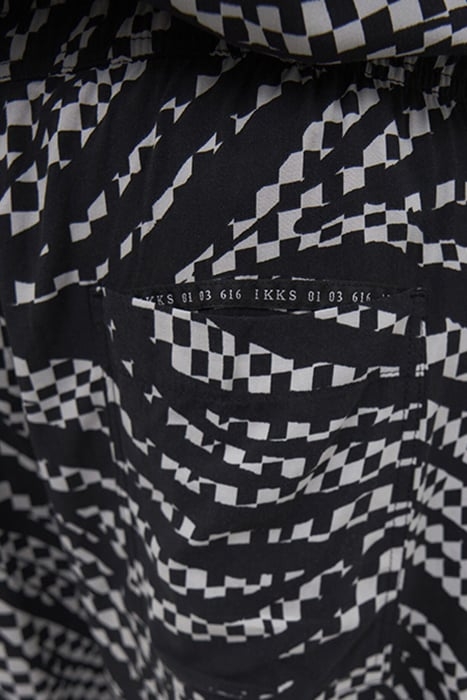BLACK BERMUDA SHORTS, CHECKERBOARD FLAG MOTIF 6