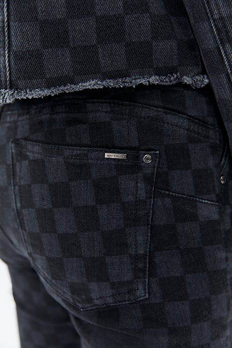 GREY CHECKERBOARD MOTIF SCULPT UP SKINNY JEANS 5