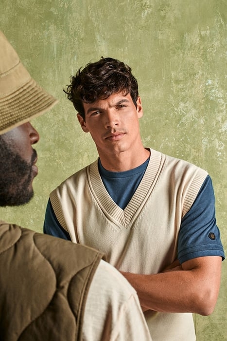 SPENCER V-NECK KIT 4