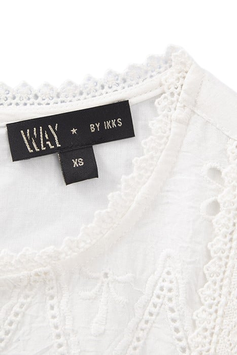 GIRLS’ OFF-WHITE BLOUSE WITH LACE DICKEY 5