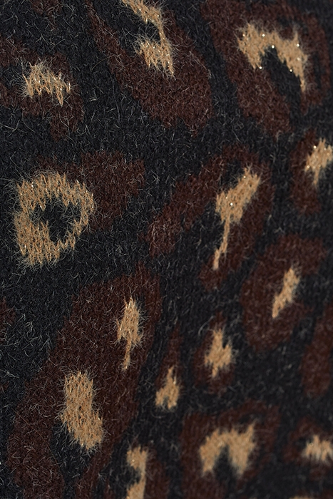 BLACK LEOPARD KNIT ZIP-NECK SWEATER 8