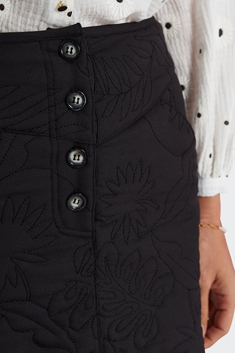 BLACK QUILTED PLANT FABRIC SHORT SKIRT 6