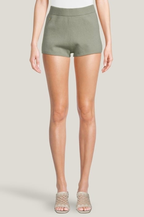 SHORTS LIGHT GREEN 1