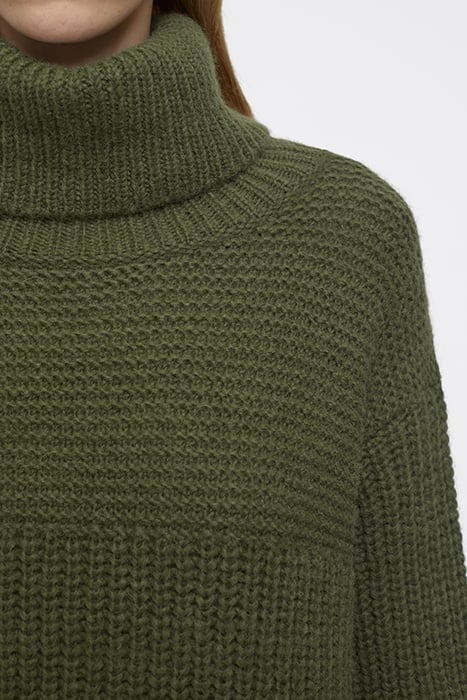CHUNKY ROLL NECK INDUSTRIAL GREEN 5